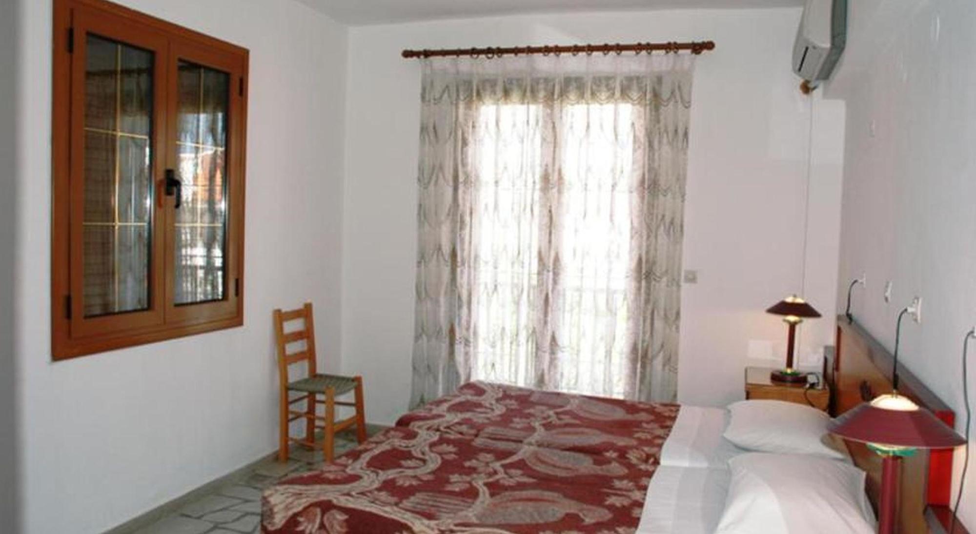 קוקארי Angela Apartments מראה חיצוני תמונה