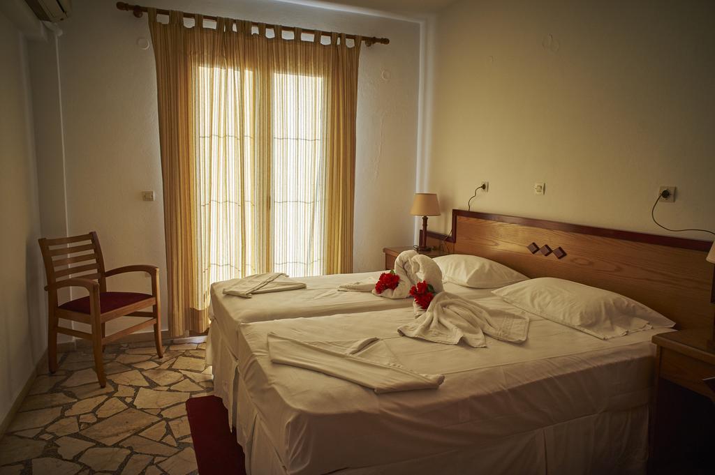קוקארי Angela Apartments מראה חיצוני תמונה
