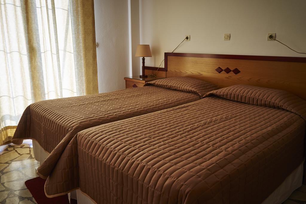קוקארי Angela Apartments מראה חיצוני תמונה